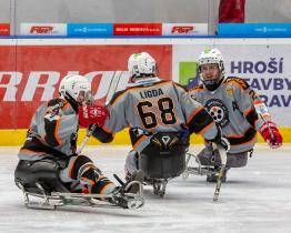Sobotní finále: sledge hokejisté doufají v návrat na vrchol a plnou halu