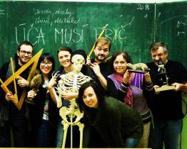 Komedie Úča musí pryč! je třetí nejhranější inscenací v historii Slováckého divadla