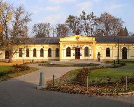 Společenský dům v Rožnově se opět vrátí do vlastnictví města