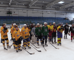 Turnaj v ledním hokeji ovládli hasiči