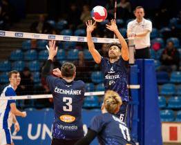 Volejbalisté Zlína porazili Benátky 3:0 a jsou krok od postupu do play-off