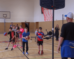 Na startu dětem přináší všestranné pohybové aktivity