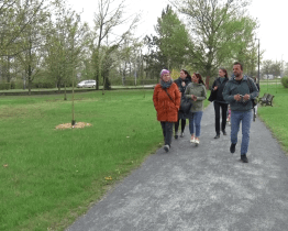 Ornitolog seznámil zájemce s ptačími obyvateli lázeňského parku 