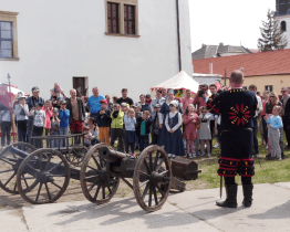 Středověký Ostrov zahájil turistickou sezonu