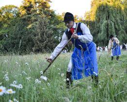 Kosecké písně v Buchlovicích? Podle Slováků jsou soutěží v „krasokoseniu“