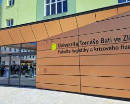 Zrekonstruovaná budova UTB v Uherském Hradišti nabízí novou odpočinkovou zónu nebo expozici Tomáše Bati