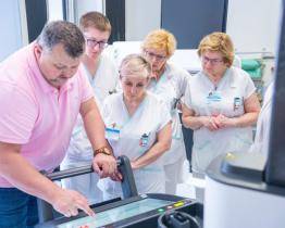 Vsetínská nemocnice má nový mobilní rentgen. Pacienty vyšetří přímo u lůžka