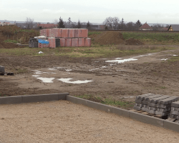 Veselí prodá další tři pozemky na stavbu rodinných domů na Hutníku