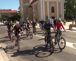 Cyklovýlet připomenul partnerství Holíče a Hodonína