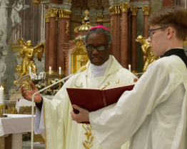 Uherské Hradiště navštívil papežský nuncius Okolo