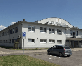 Sportovní hala díky rekonstrukci ušetří na vytápění i svícení