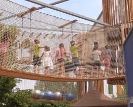 Na prázdniny vyrazily děti v lanovém centru