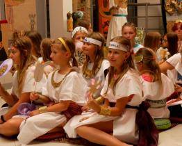 Slavnostním ceremoniálem jako ve starověkém Egyptě skončil příměstský tábor