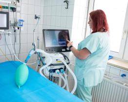 Vsetínské ARO má k dispozici plicní ventilátory nejvyšší třídy