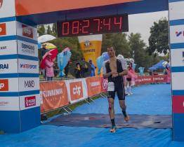 Dvakrát spadl, přesto Zlíňan Cívela získal titul mistra v dlouhém triatlonu 