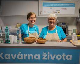 Kavárna života na onkologickém oddělení rozšiřuje provoz. Uvítala by další dobrovolníky