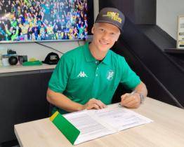 První Dán na Lapači. Hokejisty Vsetína posílil reprezentační obránce Mads Larsen 