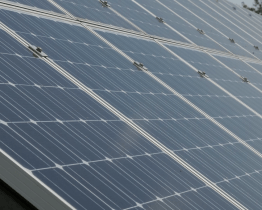 Hejtmanství chce ušetřit na energiích. Na čtyřicítku krajských budov nainstaluje solární panely 