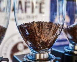 Do Zlína se vrací Kávafest! Milovníky kávy čekají degustace, workshopy i soutěž o kávovar