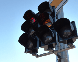 Pozor, semafory na křižovatce v Kvítkovicích budou o víkendu mimo provoz