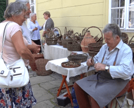 Řemeslné dny ukázaly práci maléreček i kováře