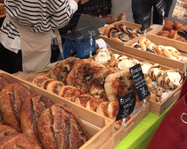 Zlínský kraj ocenil regionální potraviny a propagoval vinaře