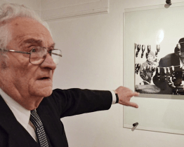 Kulturní veřejnost se rozloučila s fotografem Františkem Janoušem