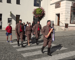 Sokolové všech tří žup Zlínského kraje přivezli na brodskou radnici sletové štafety    