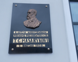 Slavnostní pokládání věnců ke Dni vzniku Československa v Kunovicích