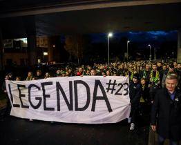 „Teď chytáš za tým nebe“. S Romanem Čechmánkem se ve Vsetíně loučily stovky fanoušků