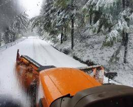 Silničářům začala sezona zimní údržby komunikací. Dispečinky drží pohotovost
