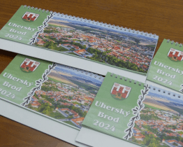 Uherský Brod vydal tištěný kalendář na blížící se nový rok 2024