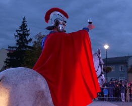 Svatý Martin přijel na Velkomoravské náměstí v doprovodu dvou kočárů