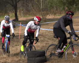 Kyjovský cyklistický oddíl pořádal závod v cyklokrosu