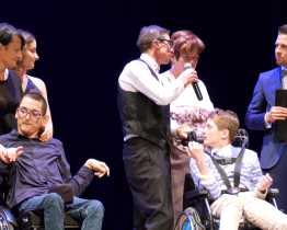 Vánoční benefice v Uherském Brodě pomohla Jirkovi a Alešovi