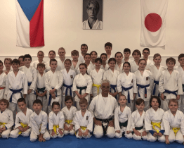Akademii karate navštívil sensei Toru Shimoji z USA