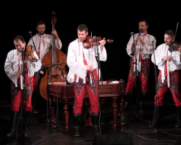 Cimbálová muzika Grajcar zahrála na předvánočním koncertu 
