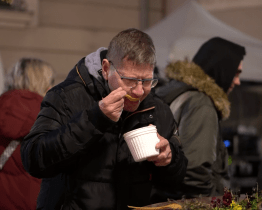 Hodonínské náměstí provoněla novoroční česnečka