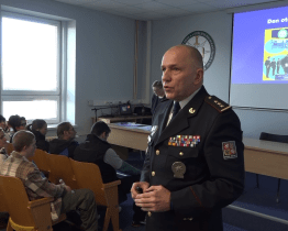 Dveře holešovské policejní školy se otevřely stovkám zájemců 