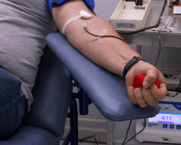 Počet odběrů krve se ve Vsetíně za deset let zdvojnásobil. Letos chce nemocnice cílit na sportovce a hasiče