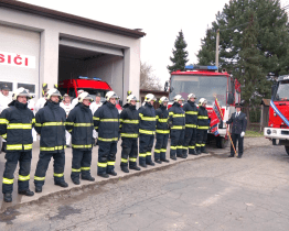 Kvítkovičtí dobrovolní hasiči mají novou cisternu