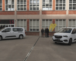 Kraj pořídí 57 elektromobilů, první dva už parkují v garáži