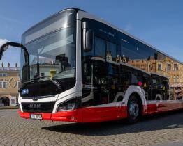Flotilu kroměřížské MHD rozšířily dva nové hybridní autobusy