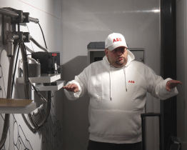 Za studenty UTB přijela papírna na kolech