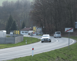 Srážky se zvěří způsobují velké škody i zranění. Časté jsou mezi Březnicí a Bohuslavicemi