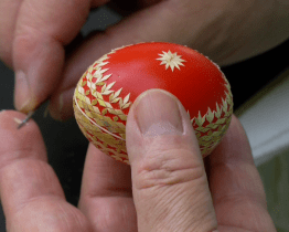 Krása kraslic a výrobků z dílen tvůrců přebila šedivé úterý a škaredou středu