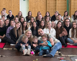 Studenti SŠPHZ připravili dobročinnou akci Mlsáme pro děti