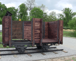 Vozík bude ve Veselí připomínat dějiny úzkokolejky