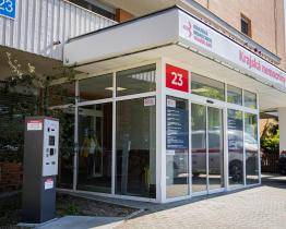 V areálu KNTB fungují nové kamery a automaty na parkovné. Zaplatíte v nich i regulační poplatky