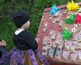 Děti mohly absolvovat Čarodějnickou stezku i pálení čarodějnic